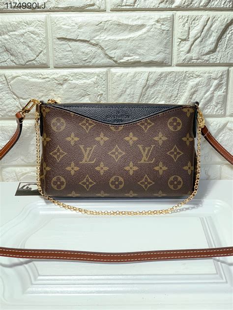 louis vuitton purse on chain|Louis Vuitton crossbody with chain.